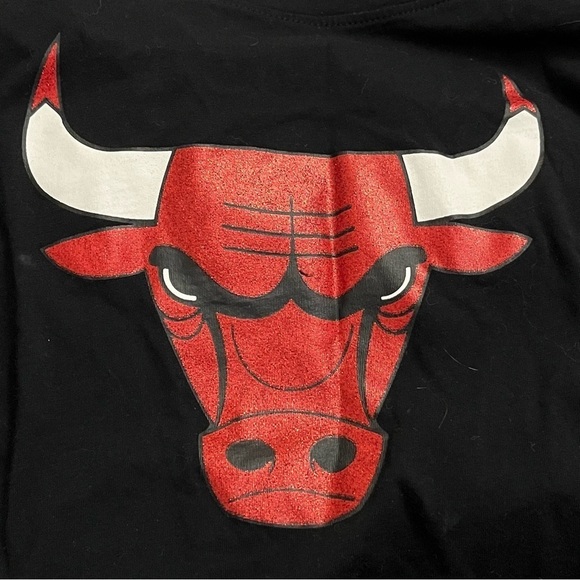 5th & Ocean Chicago Bulls Long Sleeve Raglan Tee Black Combo L - Picture 4 of 6